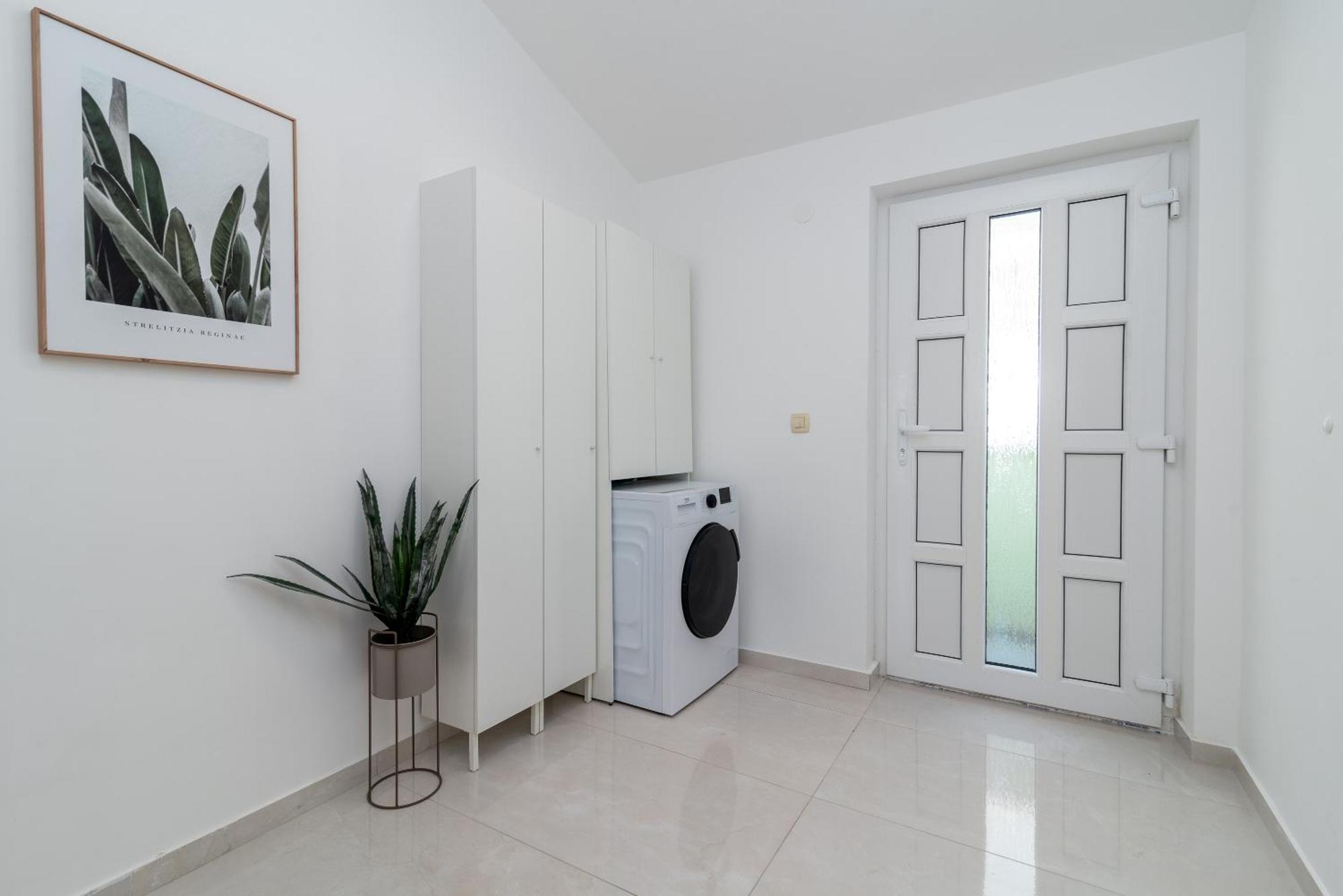 Sea View Apartment Karmen Йесенице Екстериор снимка