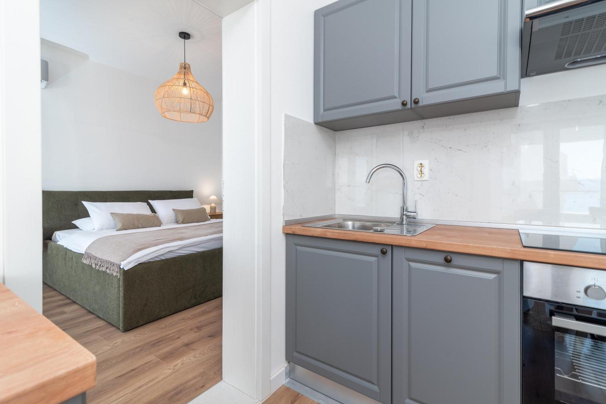 Sea View Apartment Karmen Йесенице Екстериор снимка